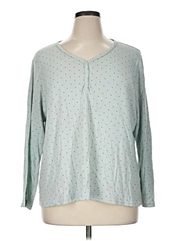 Croft & Barrow Long Sleeve Henley (view 1)