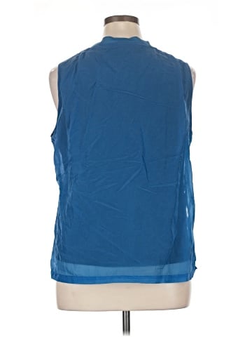 Nike Sleeveless T-Shirt (view 2)