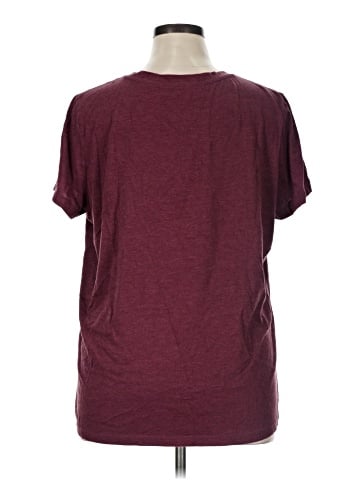 Maurices Short Sleeve T-Shirt (view 2)