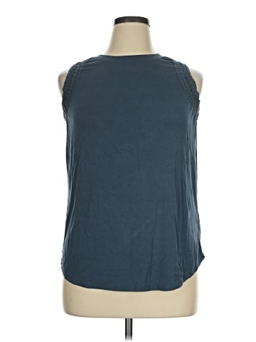 Maurices Sleeveless T-Shirt (view 1)