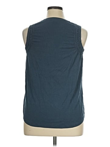 Maurices Sleeveless T-Shirt (view 2)