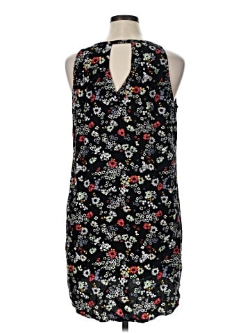 Old Navy Casual Dress (view 2)