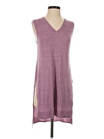 The Limited Sleeveless Top (view 1)