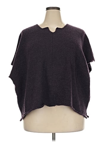 Eskandar Poncho (view 1)