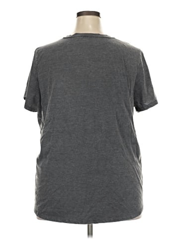Maurices Short Sleeve T-Shirt (view 2)