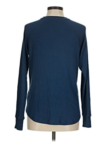 American Eagle Outfitters Pullover Sweater (view 2)