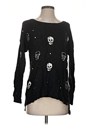 Romeo & Juliet Couture Pullover Sweater (view 1)