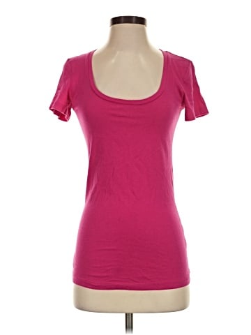 Victoria's Secret Short Sleeve T-Shirt (view 1)