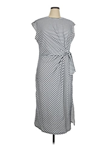 Liz Claiborne Casual Dress (view 1)