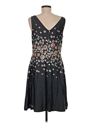 Ann Taylor LOFT Outlet Cocktail Dress (view 2)
