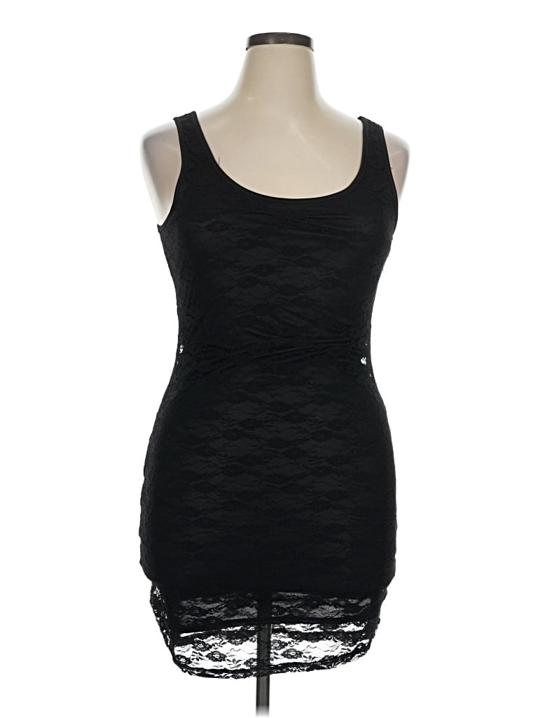 Pre-owned Mudd Cocktail Dress In Black