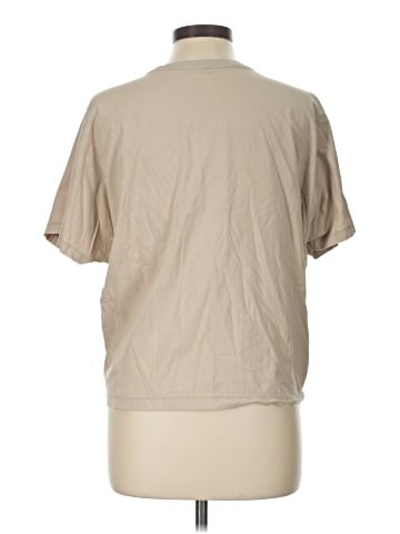 Uniqlo Short Sleeve T-Shirt (view 2)