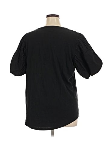 City Chic Short Sleeve T-Shirt (view 2)