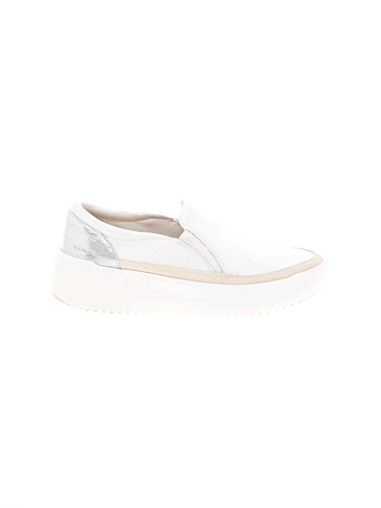Pre-owned Vionic Sneakers In White