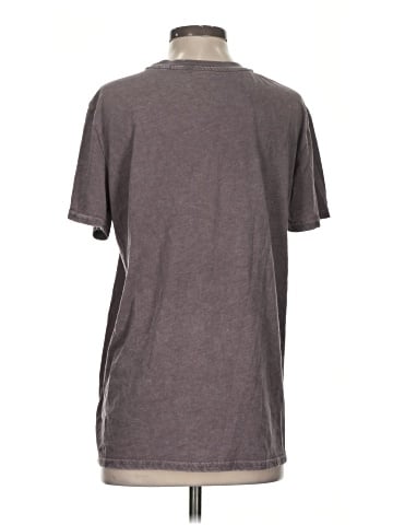 Maurices Short Sleeve T-Shirt (view 2)
