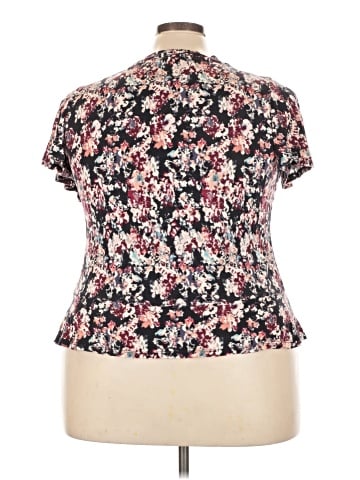 Lane Bryant Short Sleeve T-Shirt (view 2)