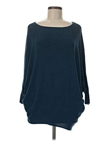 Jolie Poncho (view 1)