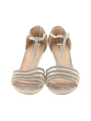 The Touch Of Nina Wedges (view 2)