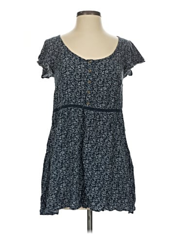 American Eagle Outfitters Casual Dress (view 1)