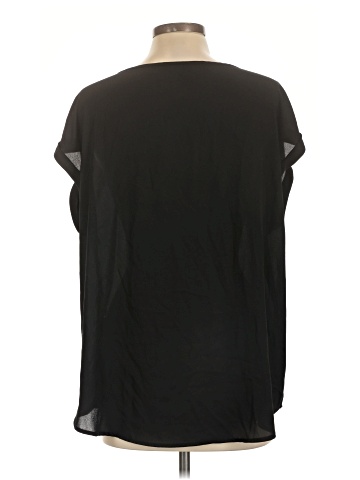 New York & Company Short Sleeve T-Shirt (view 2)