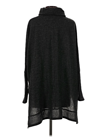 Cherish Poncho (view 2)