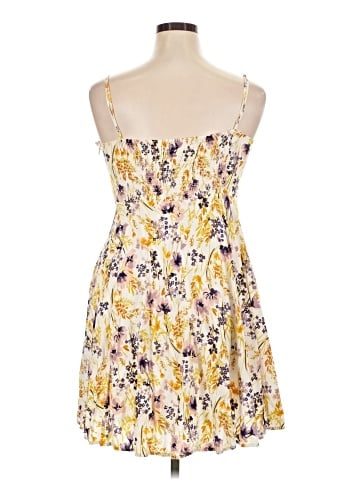 Old Navy Casual Dress (view 2)