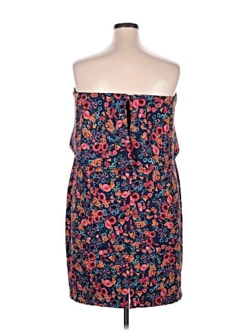 Badgley Mischka Casual Dress (view 2)