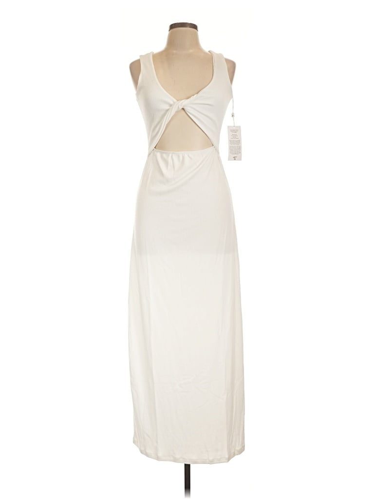 Pre-owned Lezat Cocktail Dress In Ivory