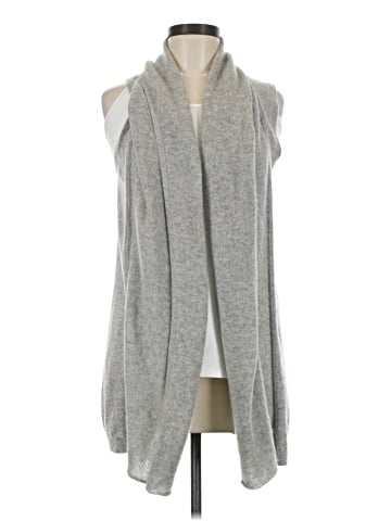 In Cashmere Vest (view 1)