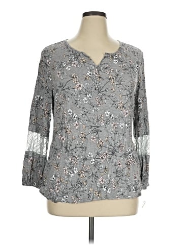Liz Claiborne 3/4 Sleeve T-Shirt (view 1)
