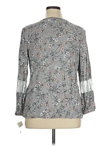 Liz Claiborne 3/4 Sleeve T-Shirt (view 2)