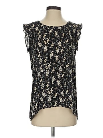 Everleigh Sleeveless Blouse (view 1)