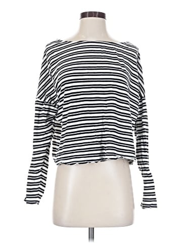 Urban Outfitters Long Sleeve T-Shirt (view 1)