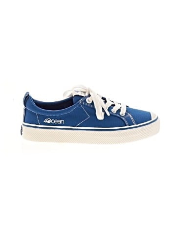 Cariuma Sneakers (view 1)