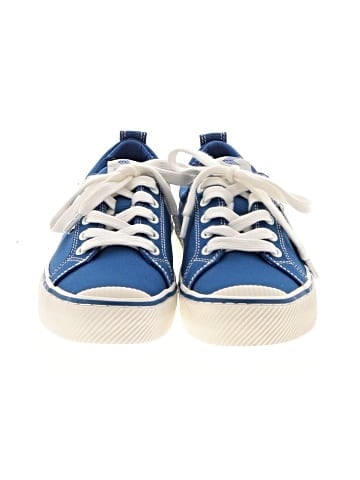 Cariuma Sneakers (view 2)