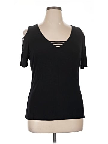 Rock & Republic Short Sleeve T-Shirt (view 1)