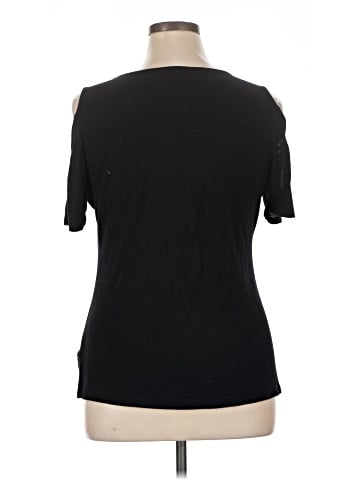 Rock & Republic Short Sleeve T-Shirt (view 2)