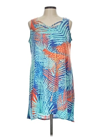 Hearts of Palm Woman Casual Dress (view 1)