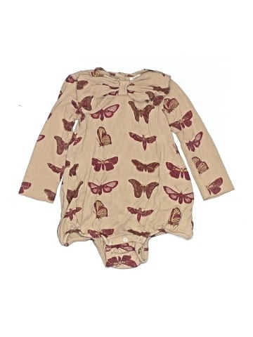 Kate Quinn Organics Long Sleeve Onesie (view 1)