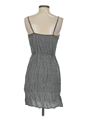 Old Navy Casual Dress (view 2)