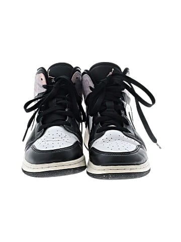 Air Jordan Sneakers (view 2)