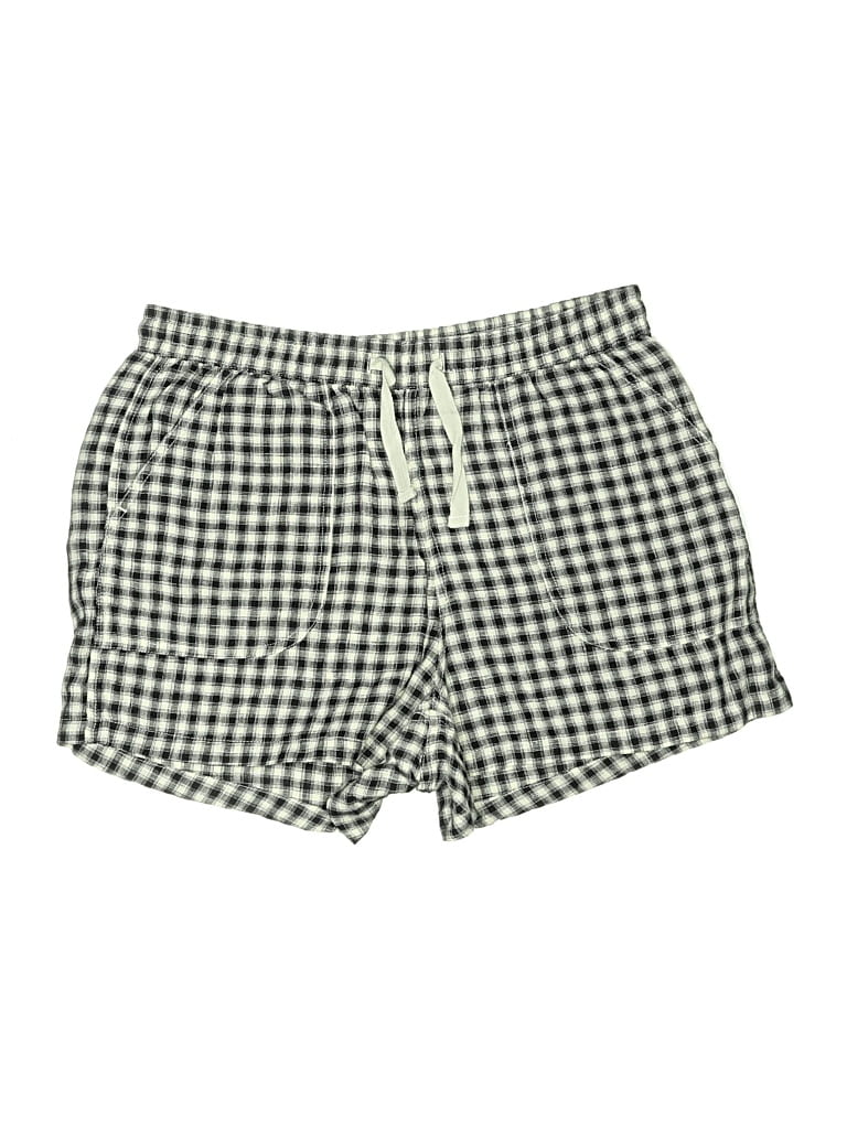 Pre-owned Quince Shorts In Green