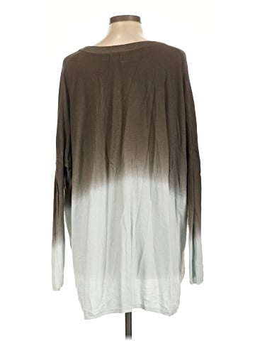 Pins and Needles Poncho (view 2)