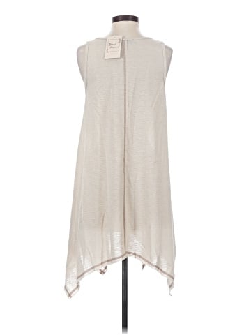 Young Essence Sleeveless Blouse (view 2)