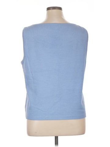 St. John Sport Sweater Vest (view 2)