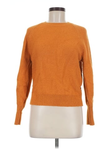 Uniqlo Pullover Sweater (view 1)