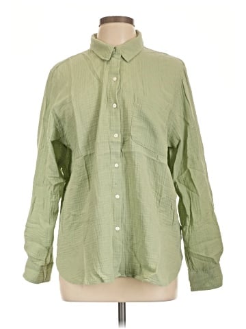 Universal Thread Long Sleeve Button-Down Shirt (view 1)