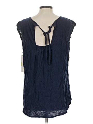 Caslon Sleeveless T-Shirt (view 2)