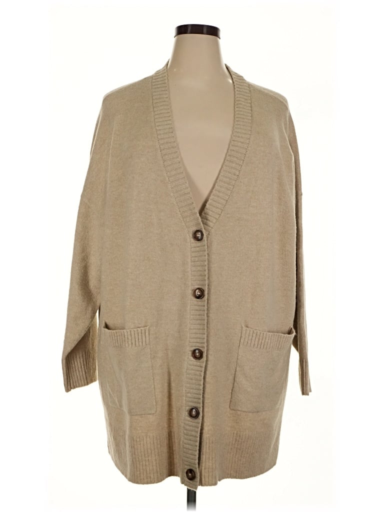 Pre-owned Torrid Cardigan Sweater In Tan