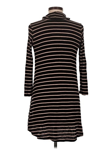 American Eagle Outfitters Casual Dress (view 2)